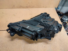 Laden Sie das Bild in den Galerie-Viewer, Frontscheinwerfer Skoda Superb III 3V1941015D Full LED Links Headlight