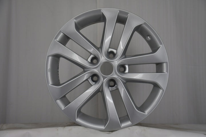 1x Alufelge 17 Zoll 7.0" 5x114.3 47ET Glanz Silber 1KA2A Nissan I 1 Rim Wheel FEL1969988299uw