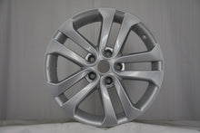 Laden Sie das Bild in den Galerie-Viewer, 1x Alufelge 17 Zoll 7.0" 5x114.3 47ET Glanz Silber 1KA2A Nissan I 1 Rim Wheel FEL1969988299uw