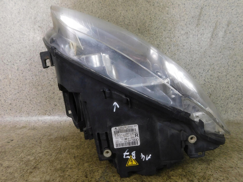 Frontscheinwerfer Audi A4 B7 8E0941030BM Xenon Ein Stück (Rechts oder Links)