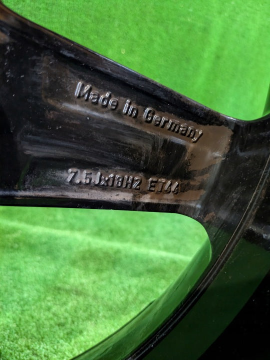 1x Alufelge 18 Zoll 7.5" 5x112 44ET Glanz Grau A2054011100 Mercedes-Benz W205 Mg FEL7786587880sx