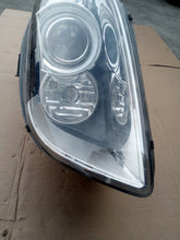 Laden Sie das Bild in den Galerie-Viewer, Frontscheinwerfer Audi A4 B7 8E0941003BM Xenon Links Scheinwerfer Headlight SCH5851647575oe