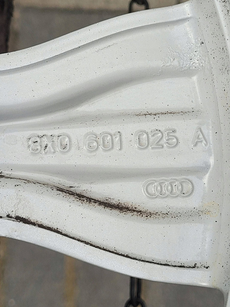 1x Alufelge 16 Zoll 6.0" 5x100 30ET Glanz Silber 8X0601025A Audi A1 Rim Wheel FEL5467128032px