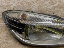 Laden Sie das Bild in den Galerie-Viewer, Frontscheinwerfer Skoda Roomster Fabia I Ein Satz Scheinwerfer Headlight SCH8852464798jp