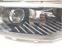 Laden Sie das Bild in den Galerie-Viewer, Frontscheinwerfer Skoda Octavia III 4G0907697D Xenon FALSE Headlight SCH3535811378yx