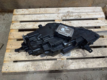 Laden Sie das Bild in den Galerie-Viewer, Frontscheinwerfer Ford Kuga III LV4B13E016-AS Full LED Rechts Headlight SCH2955115633mq