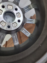 Laden Sie das Bild in den Galerie-Viewer, 1x Alufelge 16 Zoll 7.0&quot; 5x114.3 45ET 16070A Honda Civic Rim Wheel
