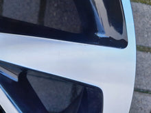 Laden Sie das Bild in den Galerie-Viewer, 1x Alufelge 16 Zoll 6.5" 5x112 46ET Glanz Silber 5G0601025DM VW Rim Wheel FEL9983395148hs