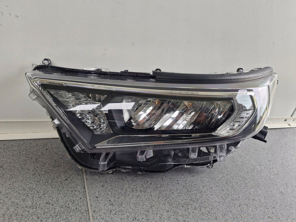 Frontscheinwerfer Toyota V I Links Scheinwerfer Headlight SCH5200185855so
