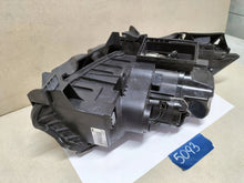 Laden Sie das Bild in den Galerie-Viewer, Frontscheinwerfer Renault Megane II 89307030 Xenon Links Scheinwerfer Headlight SCH9222052815mq