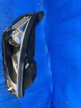 Laden Sie das Bild in den Galerie-Viewer, Frontscheinwerfer Hyundai Ioniq 92102-G2 LED Rechts Scheinwerfer Headlight