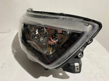 Laden Sie das Bild in den Galerie-Viewer, Frontscheinwerfer Iveco Daily I 5801473749 Rechts Scheinwerfer Headlight SCH3029565136uk