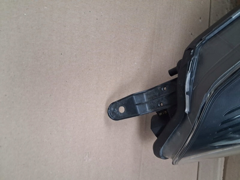 Frontscheinwerfer Toyota Yaris Rechts Scheinwerfer Headlight SCH6289802803mt