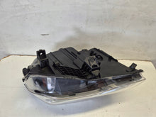 Laden Sie das Bild in den Galerie-Viewer, Frontscheinwerfer Mercedes-Benz X204 W204 A2048201539 Links Headlight SCH8465402829hr