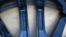 Load image into Gallery viewer, 1x Alufelge 22 Zoll 9.5" 5x112 37ET Glanz Schwarz 9882610BLA BMW Rim Wheel FEL1645773620gw