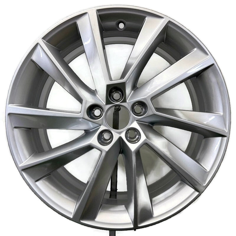1x Alufelge 17 Zoll 6.5" 5x100 40ET Glanz Silber 657601025D Skoda Scala Kamiq I FEL5288702868xb