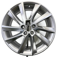 Load image into Gallery viewer, 1x Alufelge 17 Zoll 6.5" 5x100 40ET Glanz Silber 657601025D Skoda Scala Kamiq I FEL5288702868xb