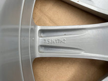 Laden Sie das Bild in den Galerie-Viewer, 1x Alufelge 17 Zoll 7.5" 5x112 601025J VW Passat B8 Rim Wheel FEL3702260711me