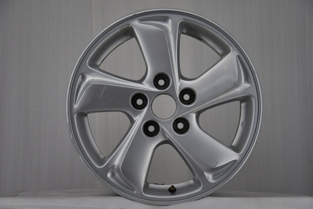 1x Alufelge 16 Zoll 6.5" 5x114.3 45ET Glanz Silber 52910-2Y100 Hyundai I FEL9448144634lo