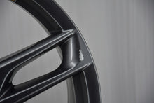Load image into Gallery viewer, 1x Alufelge 19 Zoll 8.0" 5x112 39ET Glanz 8R0601025BN Audi Rim Wheel FEL5699861922rt