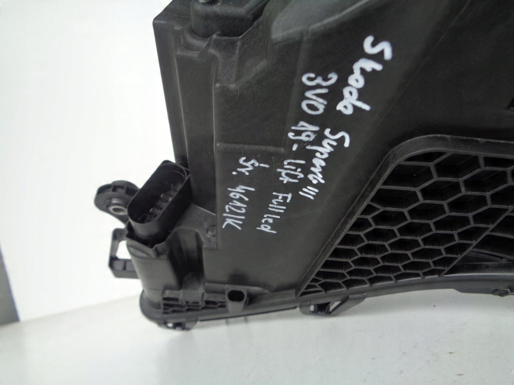 Frontscheinwerfer Skoda Superb III 3V1941016D Full LED Rechts Headlight