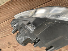 Laden Sie das Bild in den Galerie-Viewer, Frontscheinwerfer VW Passat 8W0399295E 3C0941006J LED Rechts Headlight