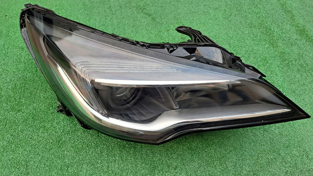 Frontscheinwerfer Opel Astra 39081893 LED Rechts Scheinwerfer Headlight