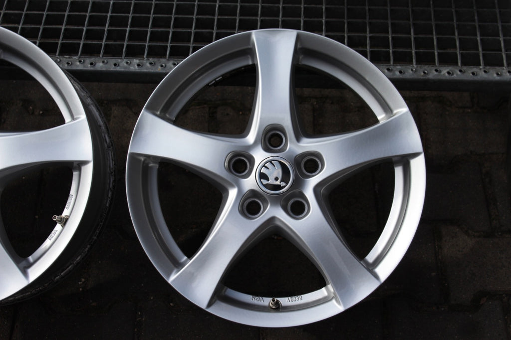 4x Alufelge 16 Zoll 6.5" 5x112 50ET Glanz Silber KBA48392 Skoda Octavia FEL1445281471yl
