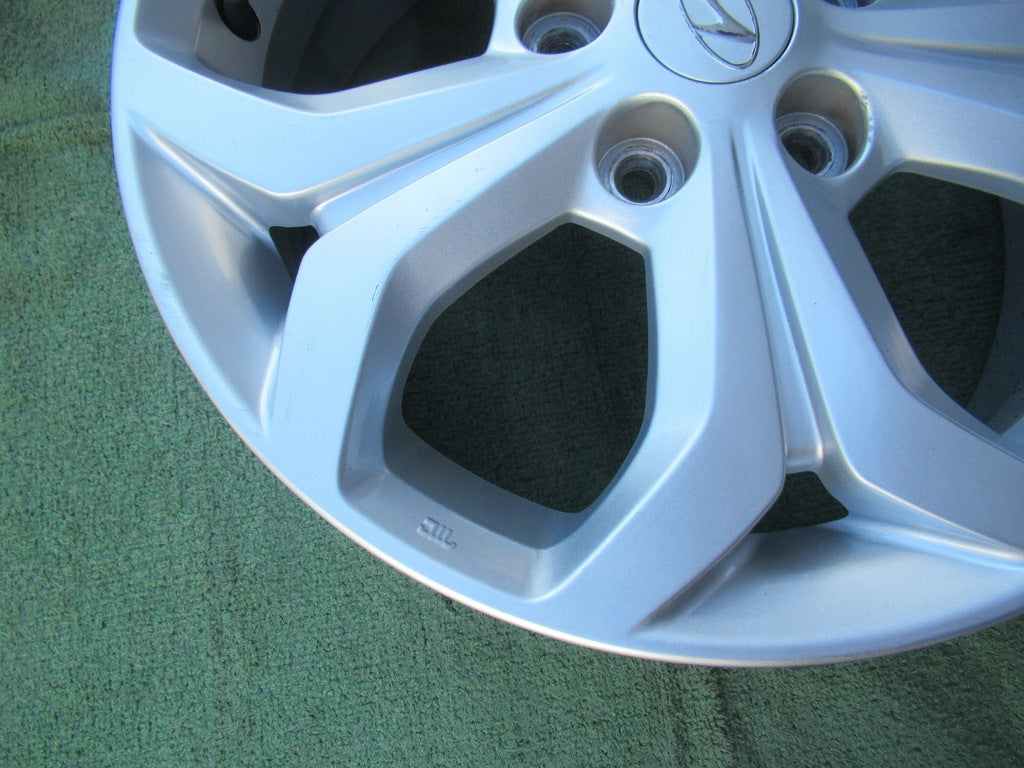 1x Alufelge 17 Zoll 6.5" 5x114.3 54ET Glanz Silber 529101K200 Hyundai Ix20 FEL8890974811us