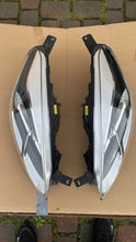 Laden Sie das Bild in den Galerie-Viewer, Frontscheinwerfer Ford Fiesta H1BB-13W029-AD H1BB-13W030-AD Rechts oder Links SCH9663208604ft