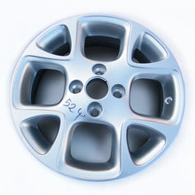 Laden Sie das Bild in den Galerie-Viewer, 1x Alufelge 15 Zoll 5.0&quot; 4x100 38ET Silber Renault Clio 1 III Twingo Rim Wheel