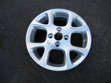 Laden Sie das Bild in den Galerie-Viewer, 1x Alufelge 15 Zoll 5.0&quot; 4x100 38ET Silber Renault Clio 1 III Twingo Rim Wheel