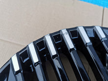 Load image into Gallery viewer, 1x Alufelge 17 Zoll 6.5&quot; 5x114.3 45ET Glanz Schwarz R337653 Nissan Leaf