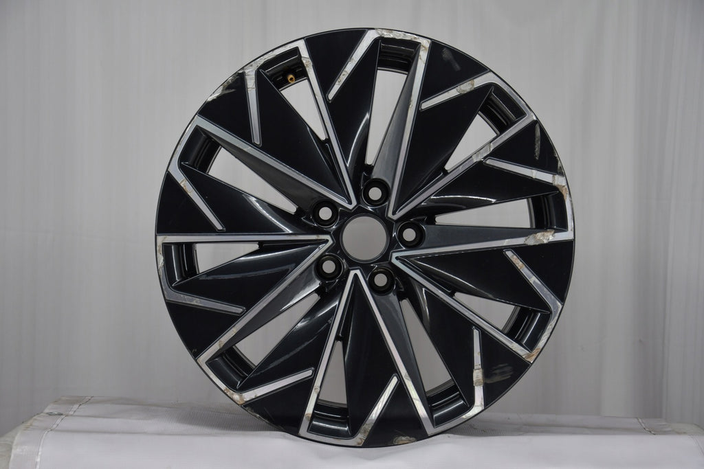 1x Alufelge 18 Zoll 8.0" 5x112 44ET Glanz 3V0601025B Mg Rim Wheel