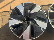 Load image into Gallery viewer, 1x Alufelge 19 Zoll 8.5" 5x108 56ET Glanz Schwarz 32294213 Volvo Xc40 Rim Wheel FEL3291896330om