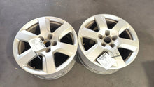 Load image into Gallery viewer, 1x Alufelge 17 Zoll Audi A8 Rim Wheel FEL7495068636kw