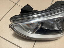 Laden Sie das Bild in den Galerie-Viewer, Frontscheinwerfer Hyundai I10 92101-B9 Links Scheinwerfer Headlight SCH4197370116fx