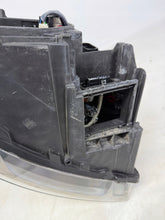 Laden Sie das Bild in den Galerie-Viewer, Frontscheinwerfer Audi Q7 4L0941003B Bi-Xenon Links Scheinwerfer Headlight SCH9612499916vi