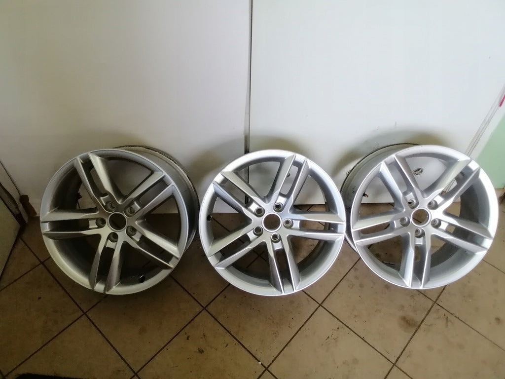 1x Alufelge 18 Zoll 7.0" 5x112 43ET Silber 8Q0601025AA Audi Q3 Rim Wheel FEL9705645454oe