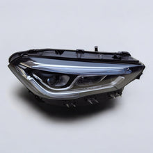 Laden Sie das Bild in den Galerie-Viewer, Frontscheinwerfer Mercedes-Benz W247 A2479063605KZ LED Rechts Headlight