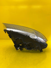 Laden Sie das Bild in den Galerie-Viewer, Frontscheinwerfer Volvo S80 V70 III 31353532 Xenon Ein Stück (Rechts oder Links)