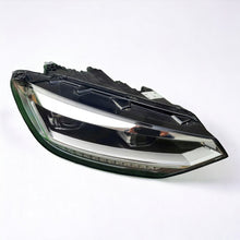 Laden Sie das Bild in den Galerie-Viewer, Frontscheinwerfer VW Touran 5TB941114A Rechts Scheinwerfer Headlight