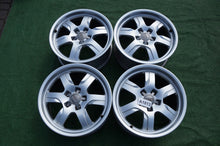 Laden Sie das Bild in den Galerie-Viewer, 4x Alufelge 17 Zoll 7.5" 5x112 28ET Glanz Silber 8T0601025BS Audi A5 Rim Wheel FEL3021104900sm