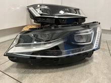 Laden Sie das Bild in den Galerie-Viewer, Frontscheinwerfer VW Transporter LED Ein Stück (Rechts oder Links) Headlight