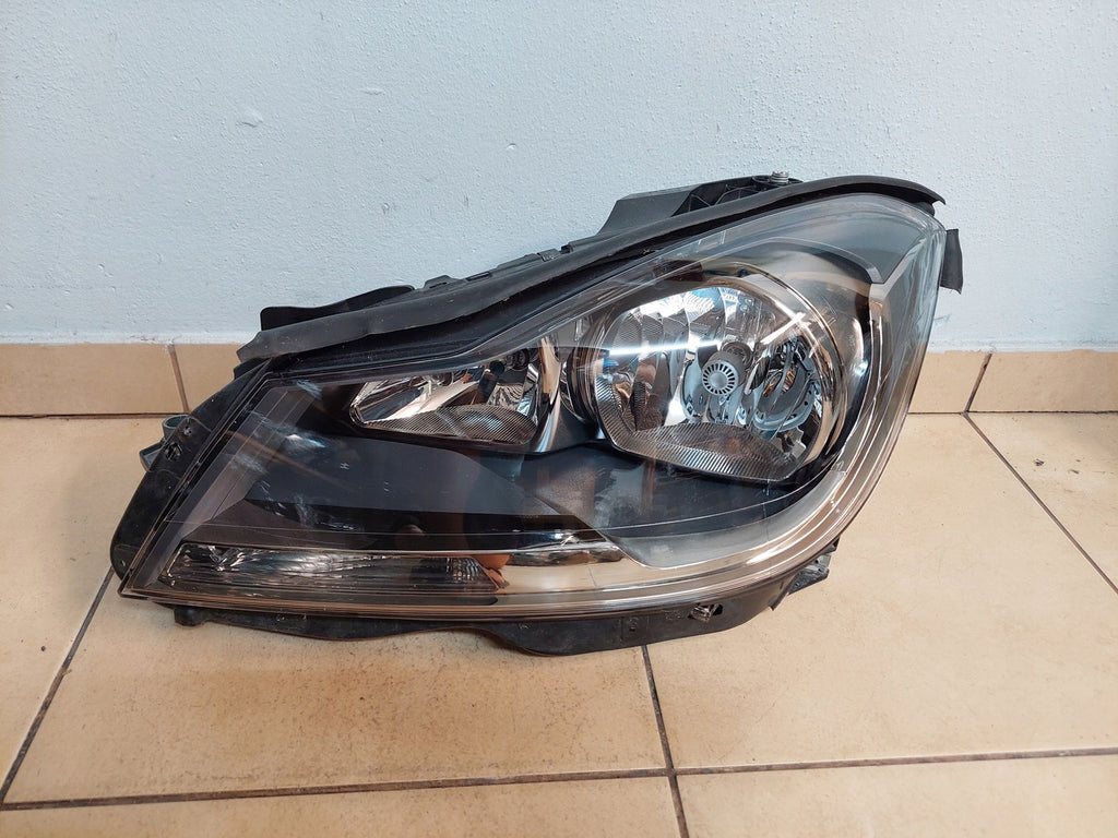 Frontscheinwerfer Mercedes-Benz W204 A2048209559 A2048209659 Ein Satz Headlight SCH4606940017yv