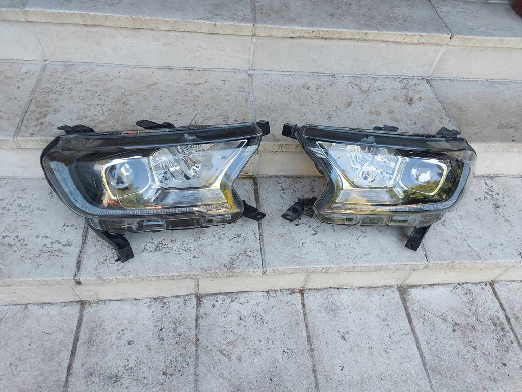 Frontscheinwerfer Ford Ranger JB3B-13E015 LED Ein Satz Scheinwerfer Headlight