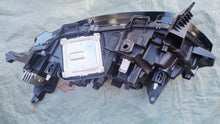 Laden Sie das Bild in den Galerie-Viewer, Frontscheinwerfer Renault Koleos II 260600731R 9020291 Rechts Headlight SCH4310365680kq