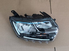 Load image into Gallery viewer, Frontscheinwerfer Dacia Duster 260101133R Rechts Scheinwerfer Headlight
