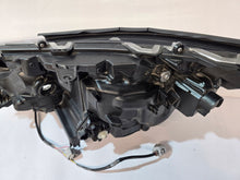 Laden Sie das Bild in den Galerie-Viewer, Frontscheinwerfer Toyota 7444NA-WY21W Rechts Scheinwerfer Headlight SCH8583973798ww