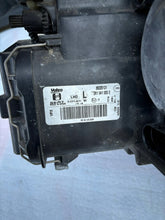 Laden Sie das Bild in den Galerie-Viewer, Frontscheinwerfer Seat Exeo 3R1941005E Links Scheinwerfer Headlight